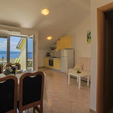 Apartament Anja *